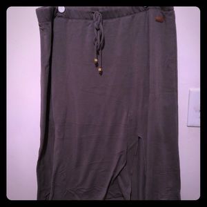 Knit skirt- peace love world